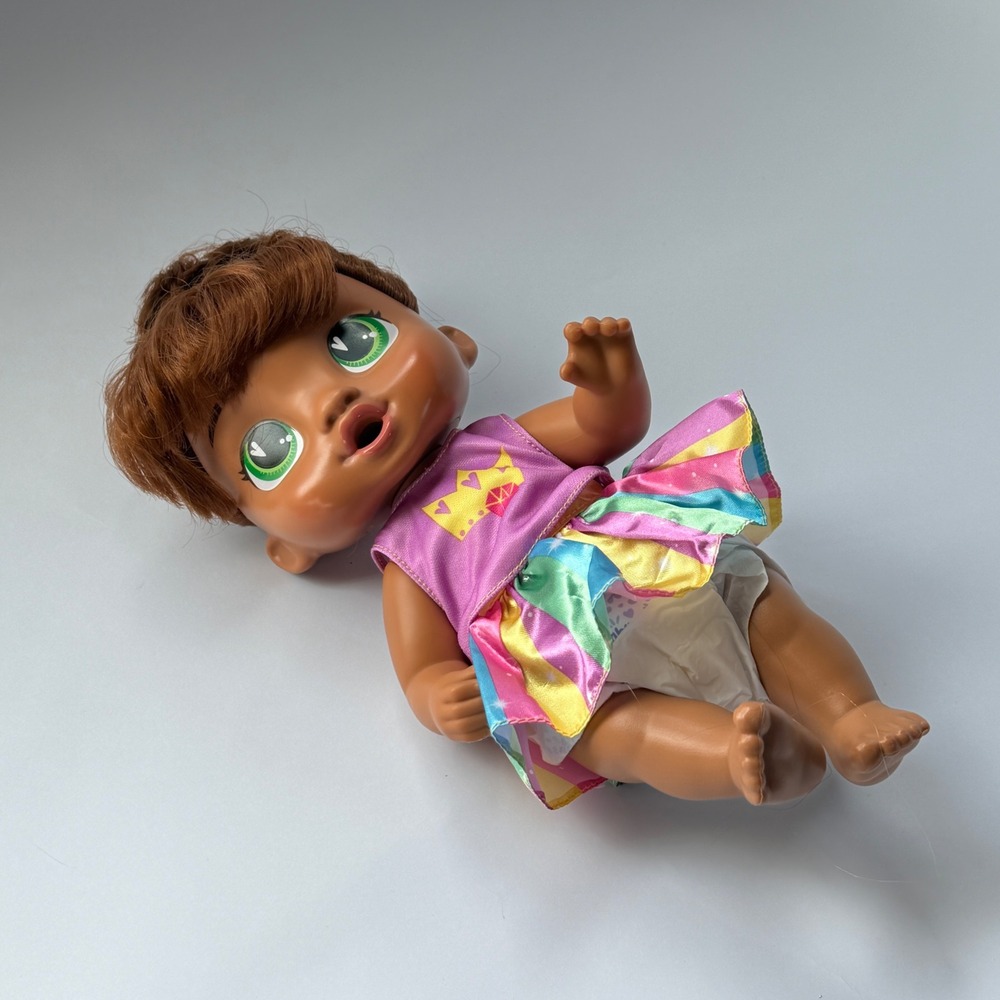 Baby Alive Sophia Sparkle Doll and Accessories Set - Picture 4 of 11